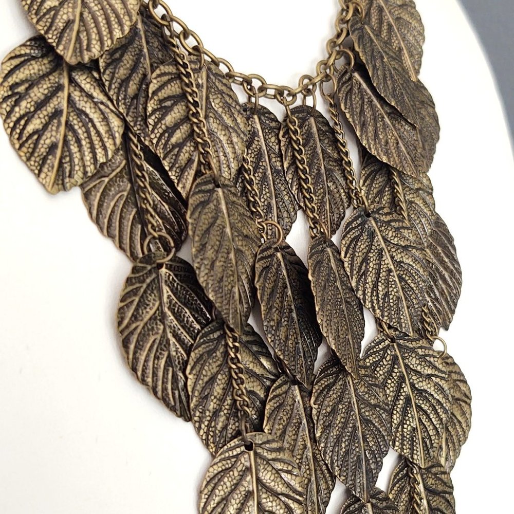 Dramatic metal hanging layered leaf necklace - Picture 5 of 7